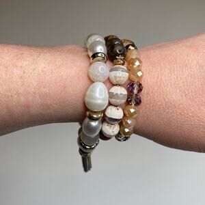 3 Bundle Women’s Beaded Stretch Bracelets Gold-Tone Wood Tassel Faux Pearls EUC